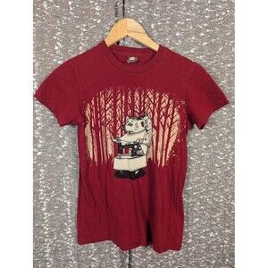 Jeremy Fish Super Fishal Badger Sewing Graphic‎ Print T-Shirt Women's Medium